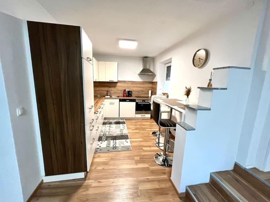 Ab Apartment Moderne Zweizimmerwohnung Villach Ngoại thất bức ảnh